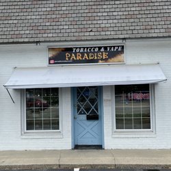 Paradise Tobacco & Vape - Store Entrance