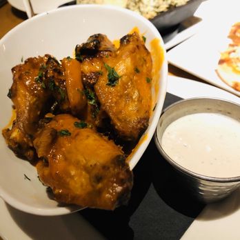 Craft & Vine - Gastropubs Near Me - Roanoke, Texas