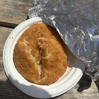 Larsen's Fish Market - Crab Cakes - Seafood Markets Near Me - Chilmark, Massachusetts