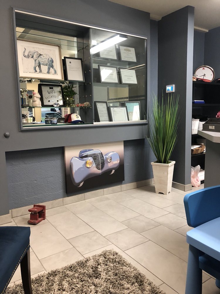 BURIEN AUTO REBUILD 824 SW 150th St, Burien, Washington Body Shops