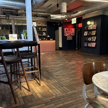 Bullitt - Hotels Near Me - Belfast, BFS
