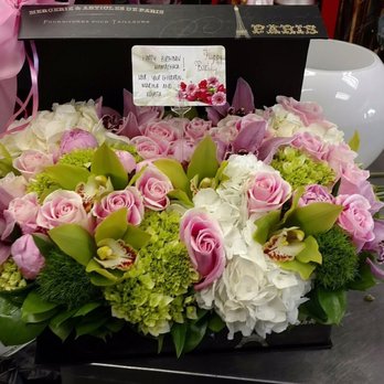 Flowers by Teona - Gorgeous flower box - Florists Near Me - Brooklyn, New York