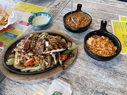 Chuy's by null