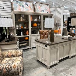 Woodstock Furniture & Mattress Outlet