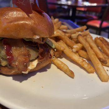 Hard Rock Cafe - World Burger - Barcelona - American Near Me - Atlantic City, New Jersey