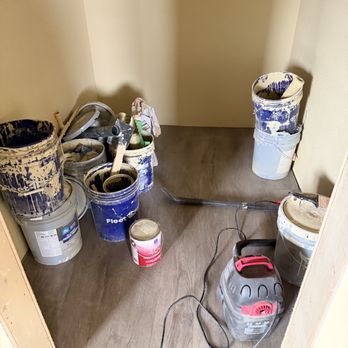 Elite Remodel & Flooring - Paint debris and trash inside house - General Contractors Near Me Elite Remodel & Flooring - Paint debris and trash inside house - General Contractors Near Me