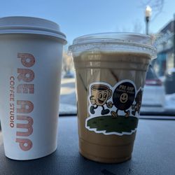 Pre Amp Coffee Studio - Hot and ice smoky Robinson
