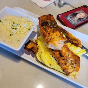 Gochas Breakfast Bar | Cascade - Salmon, Egg, & Cheese Croissant with Cheese Grits - Wine Bars Near Me - Atlanta, Georgia Gochas Breakfast Bar | Cascade - Salmon, Egg, & Cheese Croissant with Cheese Grits - Wine Bars Near Me - Atlanta, Georgia