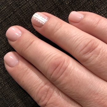 Desert Nail Design - A soft pink with accent nail - Nail Technicians Near Me