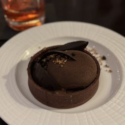 Dark Chocolate & Salted Caramel Tart Dark Chocolate & Salted Caramel Tart