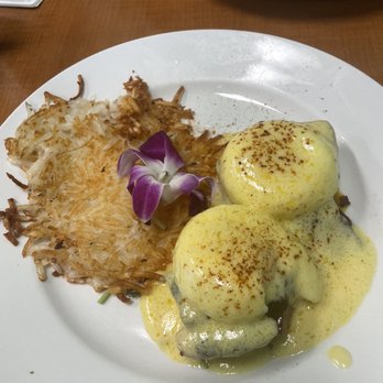 Guieb Cafe - Bao Bun Benedict - New American Near Me - Honolulu, Hawaii