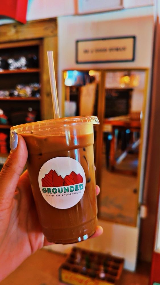 Grounded Coffee Bar’N Logo