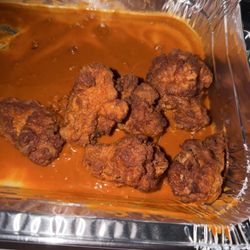 Maurizios Pizzeria & Italian Grill - Buffalo Wings