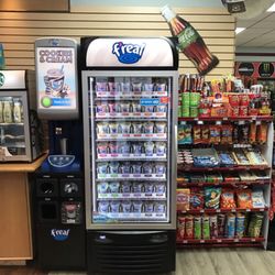 Joe's Variety Store - Looking for a cheap dessert after a meal? Come in and have a F'real you won't leave disappointed !