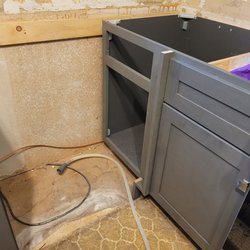 Cabinets To Go - This cabinet was a duplicate, no room for the dishwasher, missing hardware.