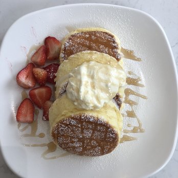 Miss Cheese Tea Cafe - Strawberry soufflé - Bubble Tea Near Me - Pasadena, California