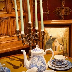 Antique Caffe - A sampling of their vintage goods