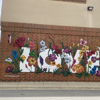 Hobby Lobby - Beautiful LOVE mural painted on the side of the building - Hobby Shops Near Me - Bloomingdale, Illinois