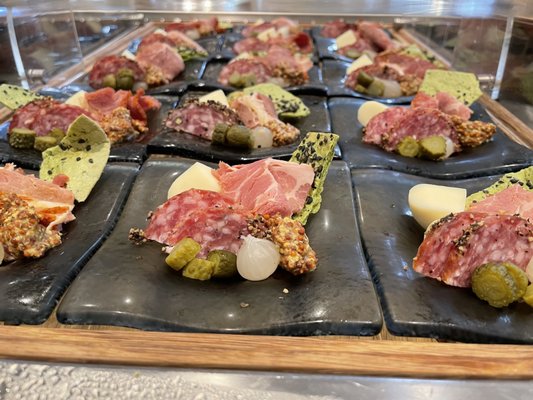 KEA LANI RESTAURANT by null