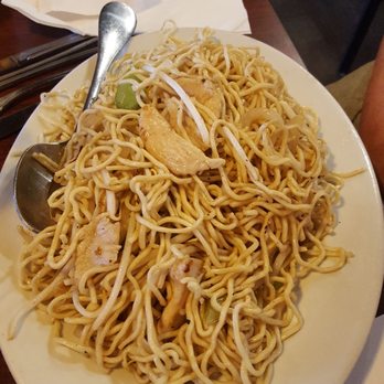 Terry's Kitchen - Chicken Chow Mein - Comfort Food Near Me - Bellevue, Washington Terry's Kitchen - Chicken Chow Mein - Comfort Food Near Me - Bellevue, Washington