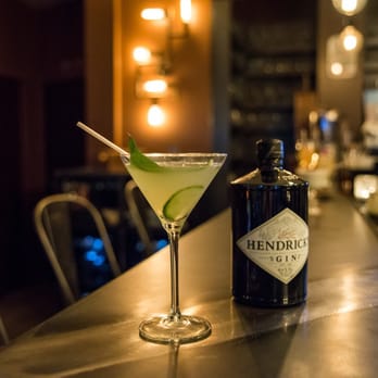 Le Saint - "Le malsain@ - Cocktail Bars Near Me - Paris, 75