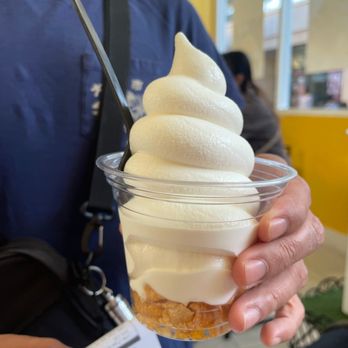 Bingsu Bingsu - Vanilla soft serve - Ice Cream & Frozen Yogurt Near Me - Arcadia, California