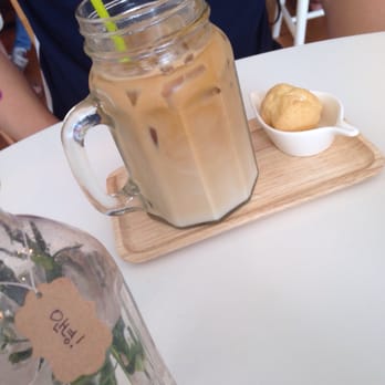 Cafe Maji - Iced hazelnut latte - Coffee & Tea Near Me - Artesia, California