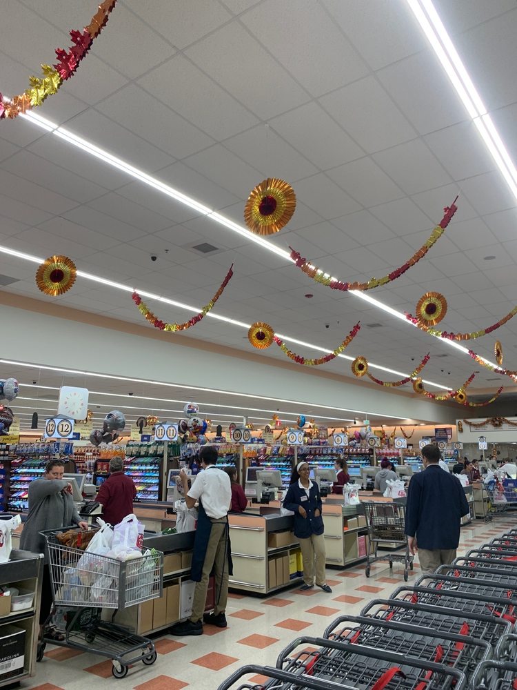 MARKET BASKET 17 Reviews 69 Central St, Salem, New Hampshire