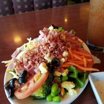 Ruby Tuesday - Crab cakes & the fresh garden bar! - Burgers Near Me - Diberville, Mississippi Ruby Tuesday - Crab cakes & the fresh garden bar! - Burgers Near Me - Diberville, Mississippi
