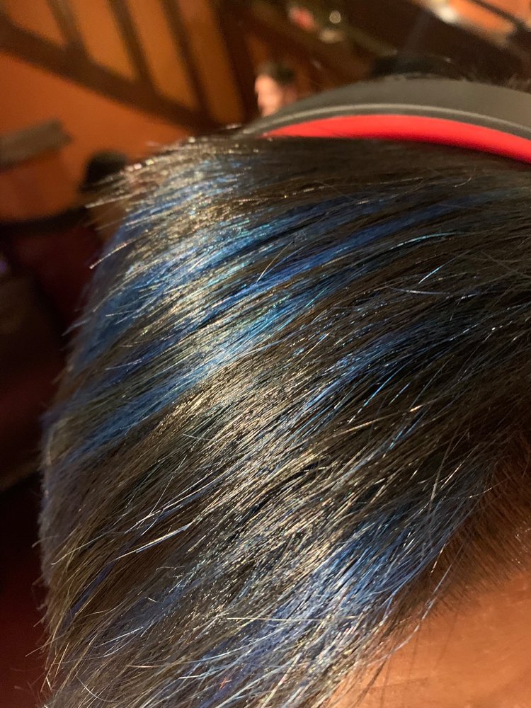 A & A Hair Design Logo