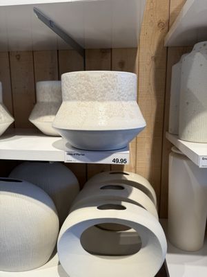 Crate & Barrel by null