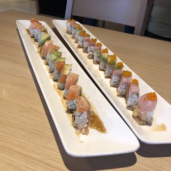 Sushi Enya - Pasadena - Lemon roll (left) Yuzu Roll (Right) - Sushi Bars Near Me - Pasadena, California Sushi Enya - Pasadena - Lemon roll (left) Yuzu Roll (Right) - Sushi Bars Near Me - Pasadena, California