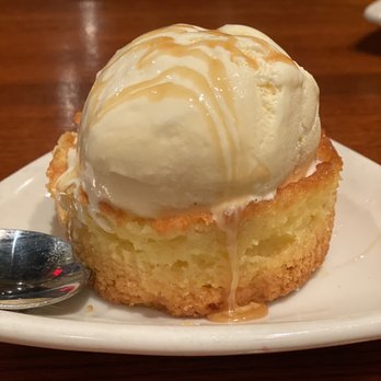 Houlihan's - Salted caramel gooey cake - Bars Near Me - Savannah, Georgia