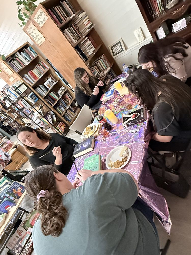 The Burrow Bookstore Logo