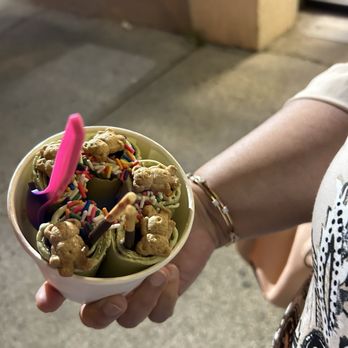 Absolute Zero Ice Cream - matcha strawberry, with sprinkled teddy grams and pocky topping! - Desserts Near Me - Montclair, New Jersey