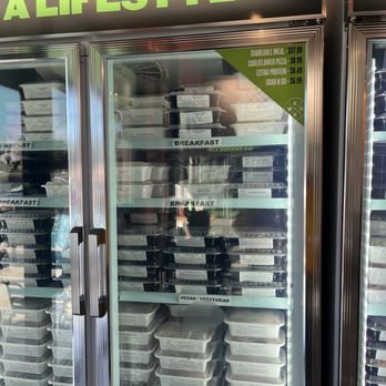Clean Eatz - Pre-made meals you can come in and buy - Cafes Near Me - West Palm Beach, Florida Clean Eatz - Pre-made meals you can come in and buy - Cafes Near Me - West Palm Beach, Florida