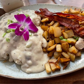 Fairview Farmers - Biscuits & Gravy - Breakfast & Brunch Near Me - Fairview, Texas