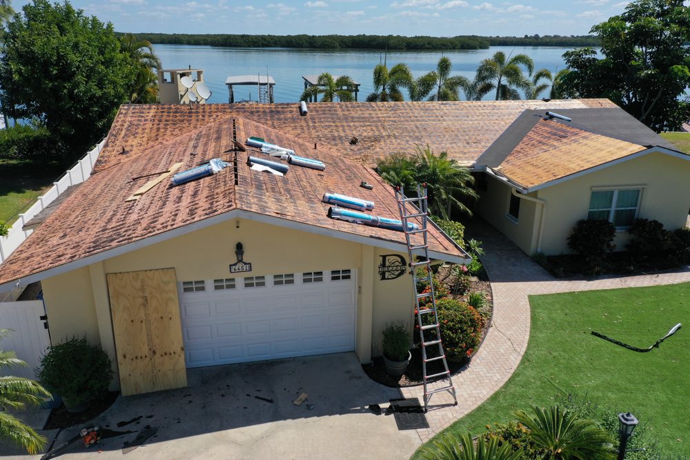 Slide of Shon Boswell Roofing