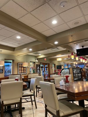 Simon's Restaurant by null