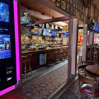 Yancy's Saloon - Sports Bars Near Me - San Francisco, California Yancy's Saloon - Sports Bars Near Me - San Francisco, California