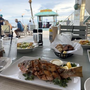 Lazy Days Restaurant - Seafood Near Me - Islamorada, Florida