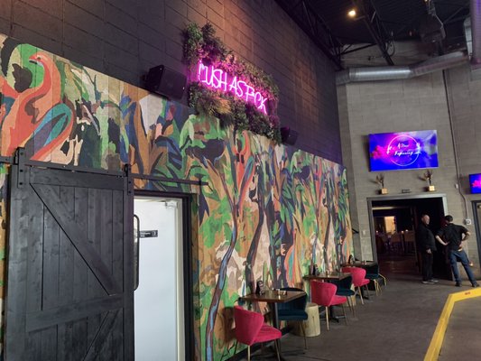 LUSH Lounge & Theater by null