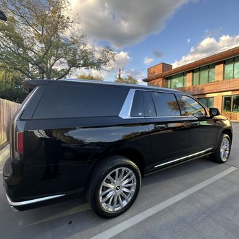 LuxeRide DFW - Town Car Service Near Me LuxeRide DFW - Town Car Service Near Me
