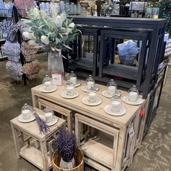 Kirkland's