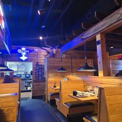 Texas Roadhouse - Sitting