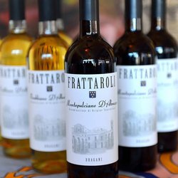 Lucia Ristorante / Winchester - Lucia Ristorante Winchester Bar