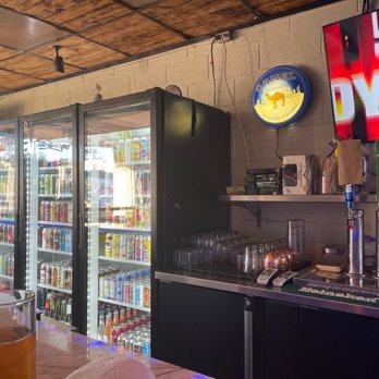 Lemon City Taphouse - Craft beers and good on tap - Pubs Near Me - Lemon Grove, California