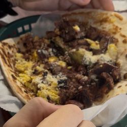 Rincón Hondureño - Baleada with Grilled Steak