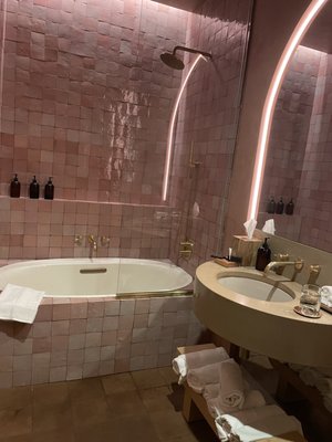 Surya Spa by null
