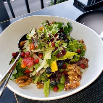 Sky Wise Lounge - Earth salad - Asian Fusion Near Me - Brooklyn, New York